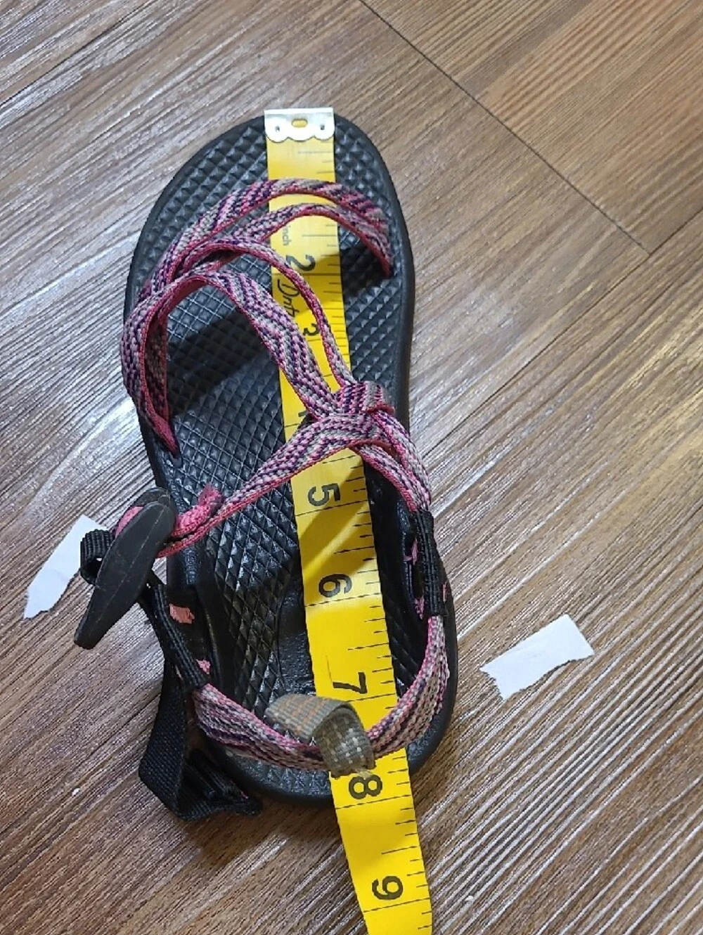 Chaco Kids Pink and Black Strappy Sandals‎